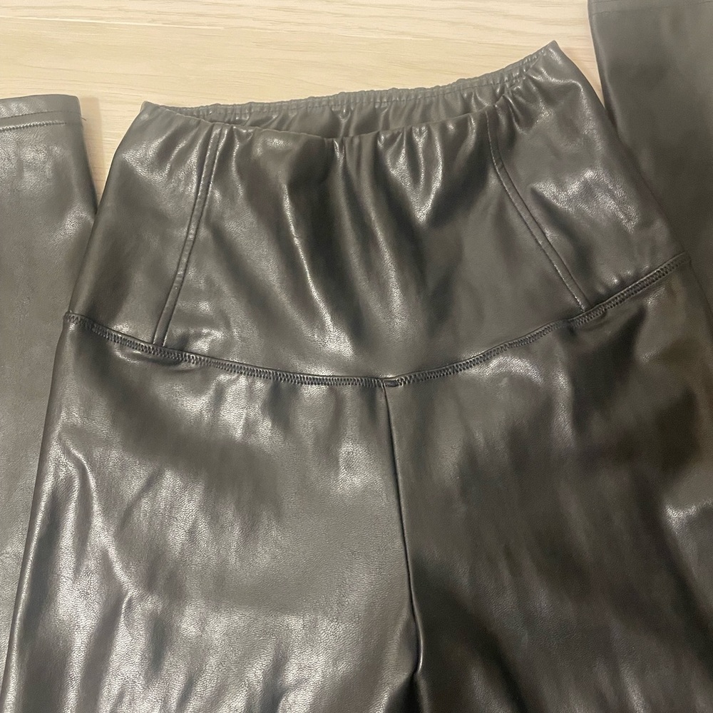 Aritzia Wilfred Daria Black Faux Leather Pants